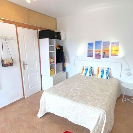 Tenis Sol Levante 103 Rosas Exterior foto